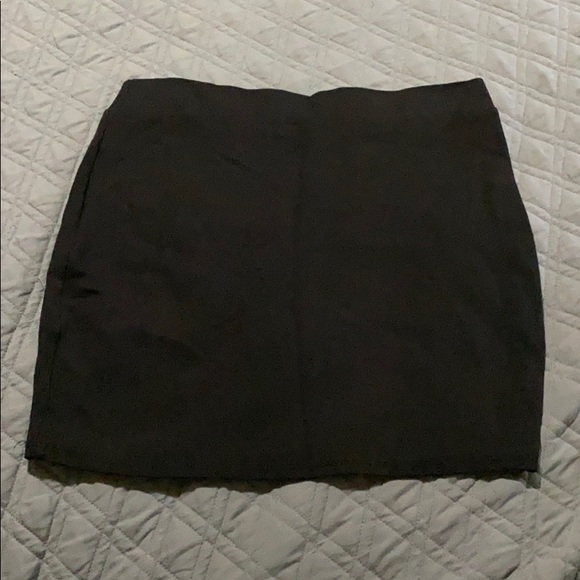 Mini Pencil Skirt - Picture 2 of 6